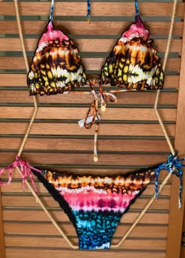 BUSTO ANA CLAUDIA CORTININHA RIPPLE