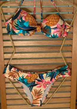 BUSTO ANA CLAUDIA MEIA TAA VIES