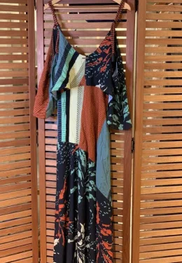 VESTIDO LONGO DECOTE V COM CORDAO