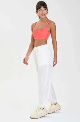 CALCA JOGGER BOLSO E ABERTURAS LATERAIS OFF WHITE