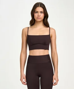 TOP ALCA FINA COM BUSTO ANATOMICO MARROM INTENSO