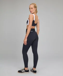 LEGGING COM BOLSOS E CORDAO PRETO